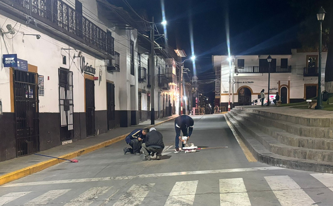 Municipalidad de Cajabamba viene realizando pintado y señalización de calles