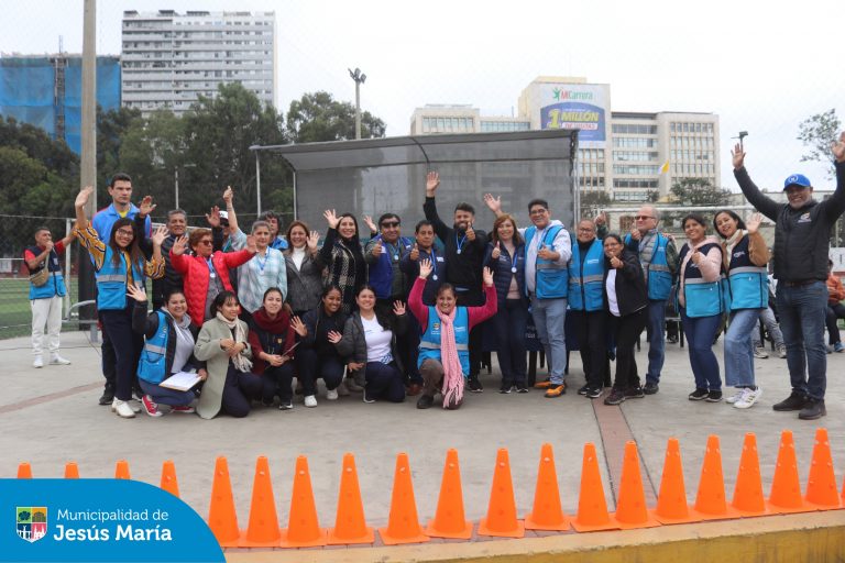 El Estadio Micky Rospigliosi se llenó de energía, sonrisas y espíritu de superación con nuestros queridos beneficiarios de la Oficina Municipal de Atención a las Personas con Discapacidad. 💪❤️
Una fiesta deportiva donde cada paso y cada esfuerzo nos demostró que no hay límites cuando se trata de vivir con pasión. 🏃‍♀️🙌
📸 ¡Mira aquí las mejores fotos de este gran evento!