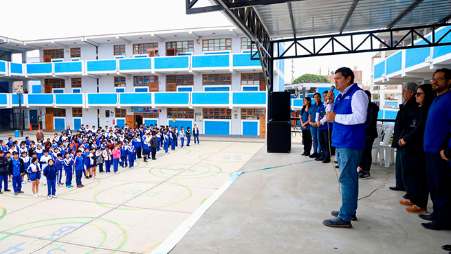 Martín Camacho: “Como sector educación existimos para servir a la comunidad”