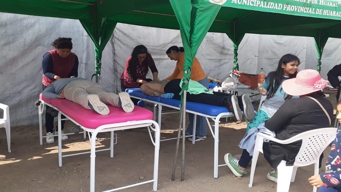 Vecinos del C.P. La candelaria en Chancay se benefician con la Caravana Municipal
