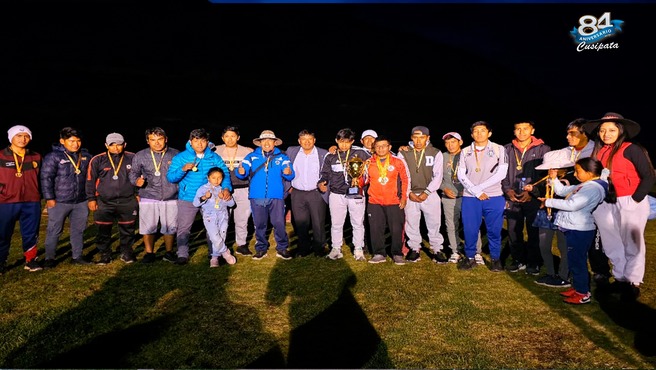 La primera copa Clásico de Futbol del Valle Willcamayu: "UN EXITO"