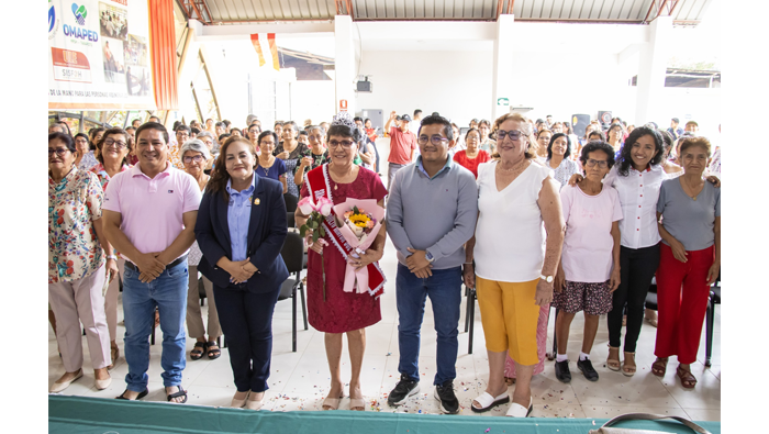 Ceremonia por el Dรญa Nacional del Adulto Mayor.