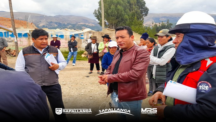 Pronta instalación de postes de energía eléctrica en la Avenida Malecón del Barrio Chaclas