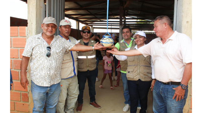 Alcaldesa Lluni Perea, inaugura Sistema de Agua Potable en el caserío "El Mirador", distrito de Sauce.