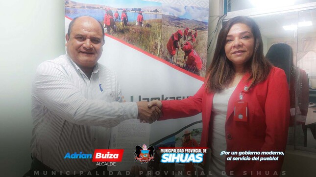 💠ALCALDE PROVINCIAL DE SIHUAS FIRMA CONVENIO CON LLAMKASUN PERÚ PARA MEJORAR CAMINOS Y CREAR EMPLEO
Con el objetivo de impulsar el desarrollo local, el alcalde provincial de Sihuas, Mag. Demetrio Adrián Buiza Picón, ha firmado un convenio trascendental con el Programa Nacional Llamkasun Perú del Ministerio de Trabajo y Promoción del Empleo (MTPE). Este acuerdo permitirá la ejecución de la actividad de intervención inmediata denominada “Limpieza, mantenimiento y acondicionamiento de caminos de herradura Shajtay y Punacocha, distrito de Sihuas - provincia de Sihuas - departamento de Áncash”.
La iniciativa no solo mejorará las condiciones de los caminos rurales, sino que también generará empleos temporales para la mano de obra no calificada, beneficiando a la población más vulnerable del distrito de Sihuas. Este proyecto es un claro ejemplo del compromiso de la autoridad edil con el desarrollo y bienestar de las familias sihuasinas.
“Estamos trabajando para traer más oportunidades y mejorar la calidad de vida de cada sihuasino. Este convenio es muy importante para nosotros”, declaró el alcalde.
La firma de este convenio es un testimonio del liderazgo y la dedicación del burgomaestre, quien continúa demostrando su compromiso hacia la población.
