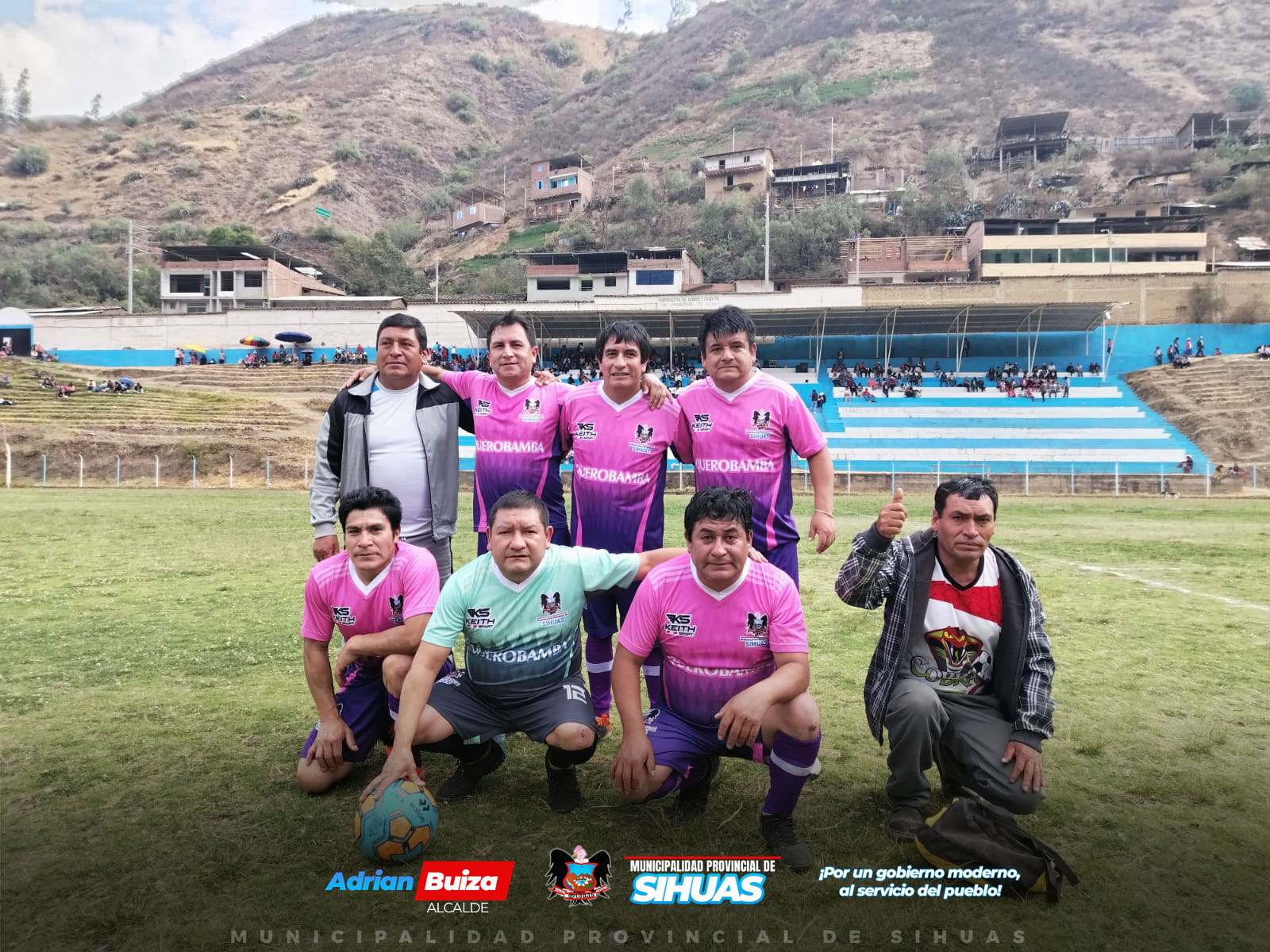 💠 Nos complace anunciar que el “Campeonato Inter Caseríos Copa Integración 2024” ha llegado a su emocionante final. 🎉🏆
Felicitamos a todos los equipos participantes y, en especial, a los ganadores de las tres categorías:
⚽️Fútbol:
🥇 1er puesto: Caserío de Usamasanga
🥈 2do puesto: Caserío de Pachcachín
🥉 3er puesto: Caserío de San Francisco
⚽️Fulbito Máster:
🥇 1er puesto: Caserío de Querobamba
🥈 2do puesto: Caserío de Puyuguero
🥉 3er puesto: Caserío de Maraybamba Arriba
🏐Vóley:
🥇 1er puesto: Caserío de Puyuguero
🥈 2do puesto: Caserío de Usamasanga
🥉 3er puesto: Caserío de Maraybamba Abajo
El alcalde provincial de Sihuas, Mag. Demetrio Buiza Picón, dio unas palabras de felicitación y se realizó la premiación, acompañado de los gerentes. Esta actividad fue organizada por el área de Educación, Cultura y Deporte, de la Gerencia de Desarrollo Social y Servicios Públicos.
Sigamos promoviendo el deporte y la integración en nuestra provincia. 💪🏽🏅