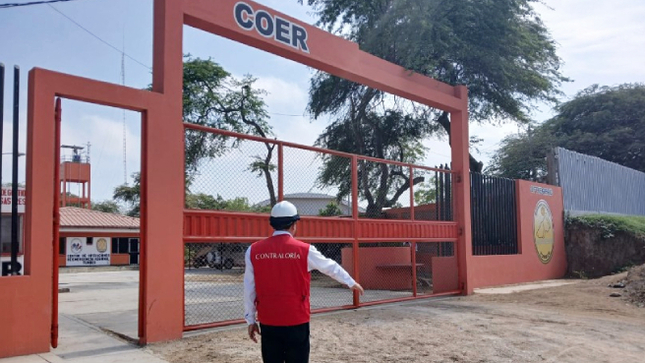Tumbes.– La Contraloría General detectó que la Oficina Regional del Riesgo de Desastres (OFREGERD) del Gobierno Regional de Tumbes otorgó la conformidad a tres servicios del Centro de Operaciones de Emergencia Regional (COER) Tumbes, a pesar de no estar culminados y no aplicó la penalidad por mora a los proveedores por más de S/ 11 mil.
