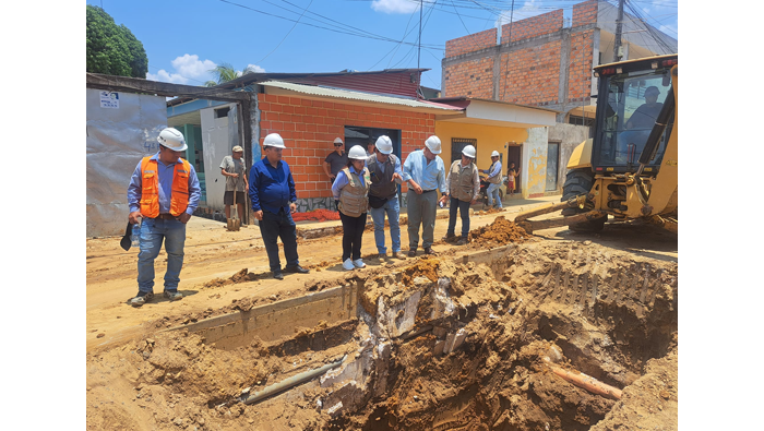 Alcaldesa supervisa Obra de Partido Alto/Hoyada.