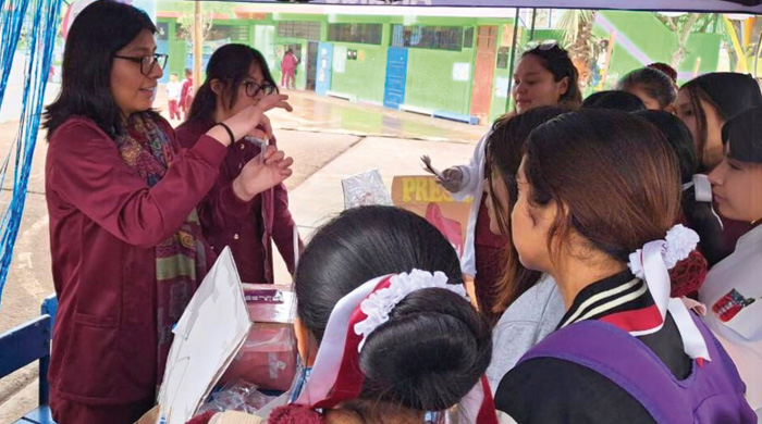 Feria de prevención de embarazo adolescente dio orientación en educación sexual a más de 300 estudiantes en Villa María del Triunfo