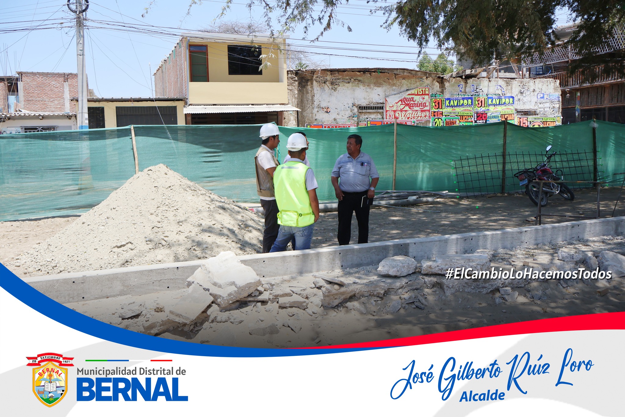 El alcalde supervisa el inicio de la obra de mejoramiento del parque Miguel Grau.