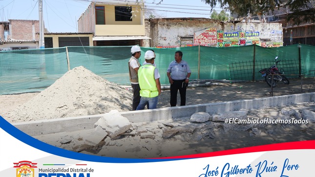 El alcalde supervisa el inicio de la obra de mejoramiento del parque Miguel Grau. 