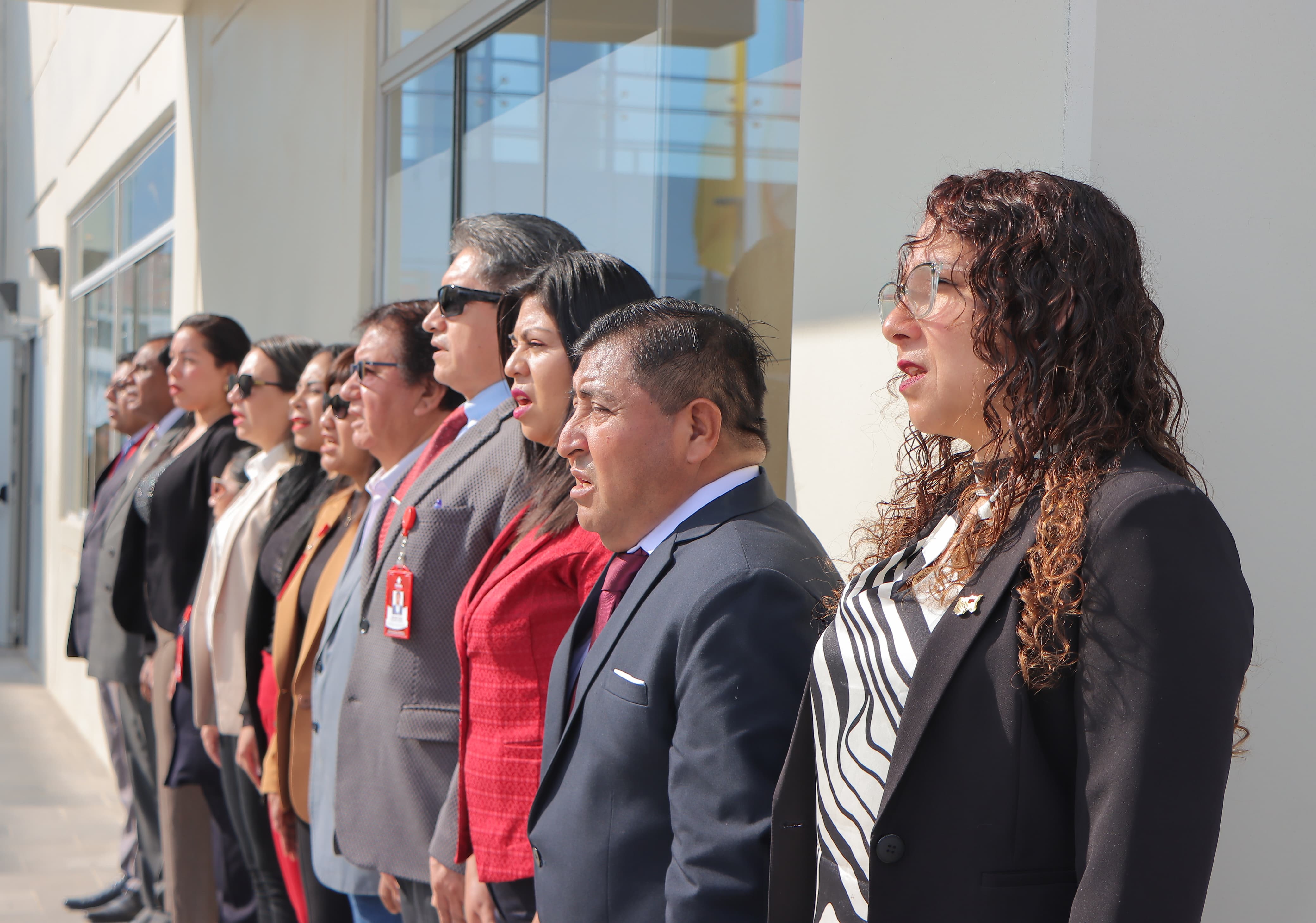 Conmemoran a la Patria en primer lunes cívico