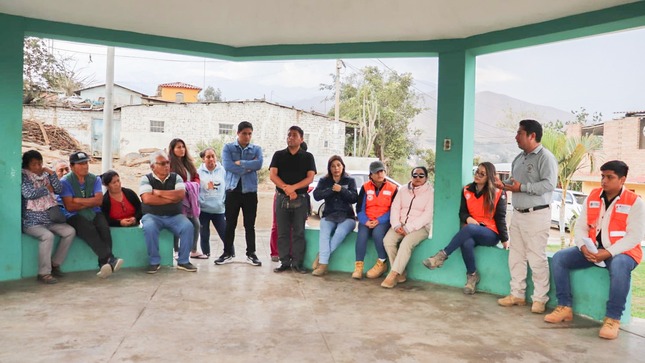 Gore iniciará estudio de análisis de riesgo para titular a 80 familias de Simbal