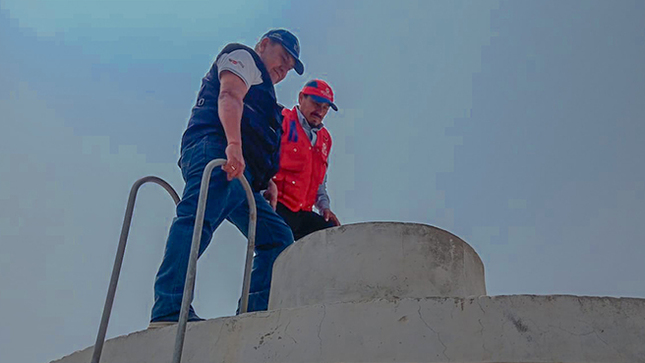 Los Guerreros del agua siguen en su ardua labor