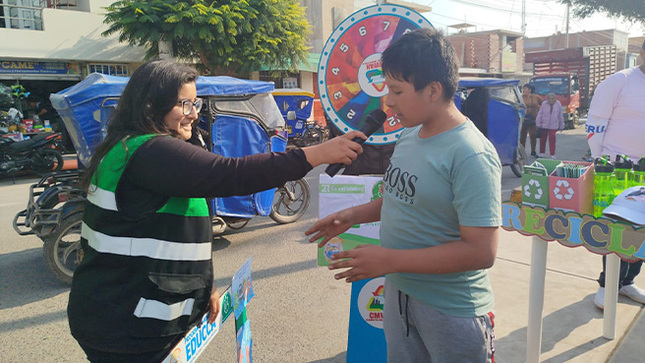 Municipalidad realiza actividades por el  “Día de los desechos sólidos”.