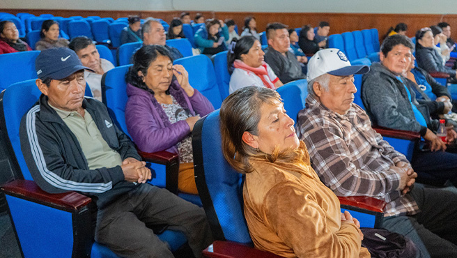 MPH entrego títulos de propiedad a familias Huarmeyanas.