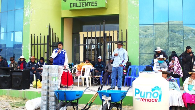 Municipalidad Provincial de Puno entregó incentivos en la XI Feria ganadera de camélidos sudamericanos FECASAC-AC 2024