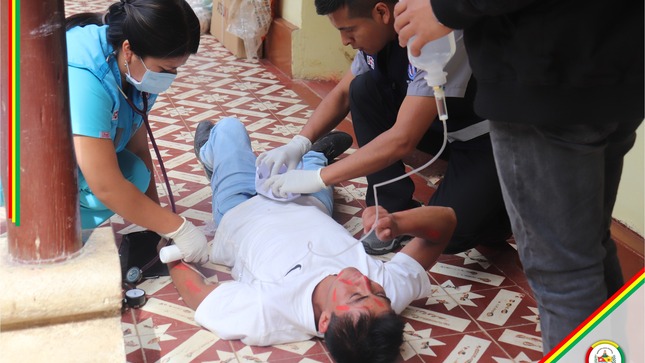 Simulacro multipeligro con apoyo de salud, policía, Defensa Civil, Fiscalía y escuelas locales.
