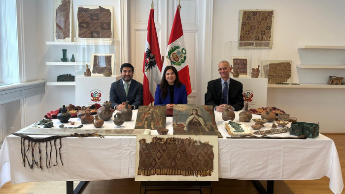 La Embajada del Perú en Austria recupera 129 piezas del Patrimonio Cultural de la Nación