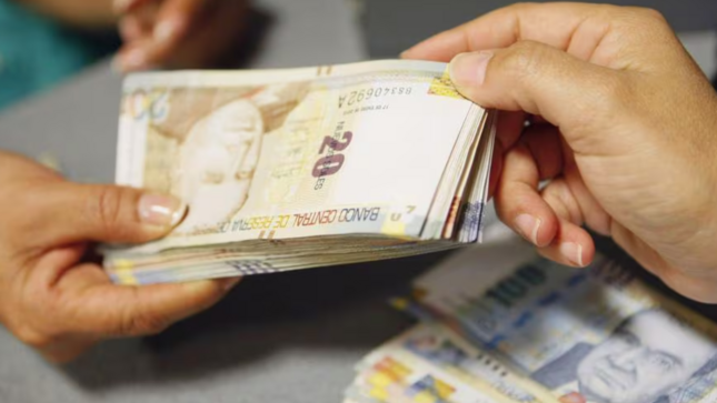 Juez ordena a empresa pagar a extrabajadora por adeudos de salarios, CTS y gratificaciones truncas