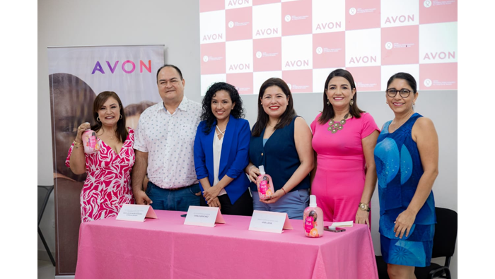 La Municipalidad Provincial de San Martรญn se une a la Lucha contra el Cรกncer de Mama junto a Avon Natura.