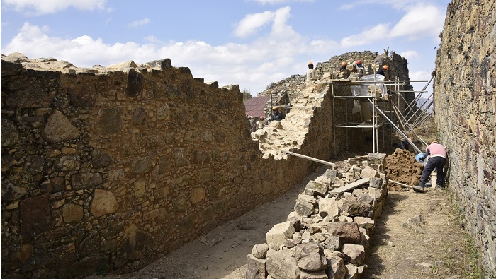 Trabajos de conservación definitiva en el sector Cerro del Castillo de Marcahuamachuco