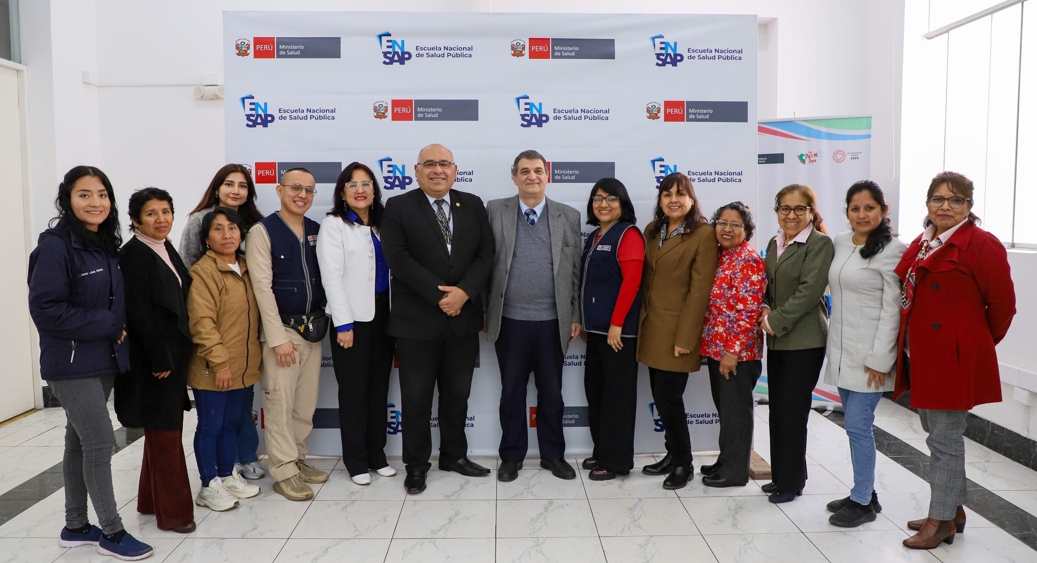 Dr. José Rodolfo Garay Uribe, director general de la ENSAP; y Dr. Alexander Kostadinov Tarev, Director Ejecutivo de la Dirección de Salud Sexual y Reproductiva- DGIESP.