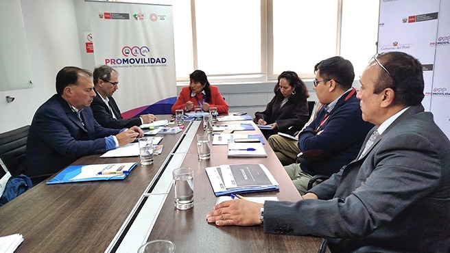 Los especialistas expusieron también los avances en ocho estudios en siete ciudades (Piura, Chiclayo, Trujillo, Chimbote, Huamanga, Huancayo y Juliaca), financiados con Fondos de Facilidad de Inversiones en América Latina (LAIF) por 5.4 millones de euros.