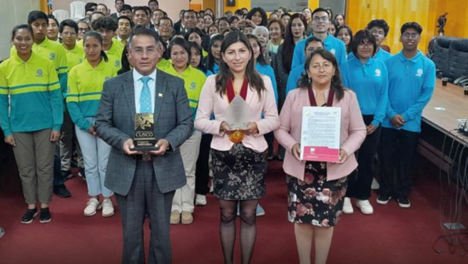 El Consejo Regional Cusco rinde homenaje por 60 Aniversario de la Iglesia de Dios Sociedad Misionera Mundial al servicio de la ciudadanía y ayuda al prójimo, en especial a los sectores más vulnerables de nuestra región.