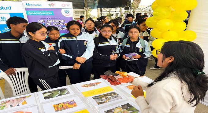 EsSalud promueve acciones para prevenir el embarazo adolescente en colegios de Lima 