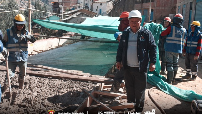 Archivo Imagen de "Vaciado de Concreto en la Vía Circunvalación de Paucartambo"