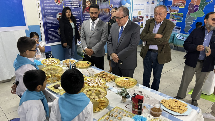 Cancillería Tacna inspira vocación diplomática entre estudiantes durante el evento “Embassy Paradise”