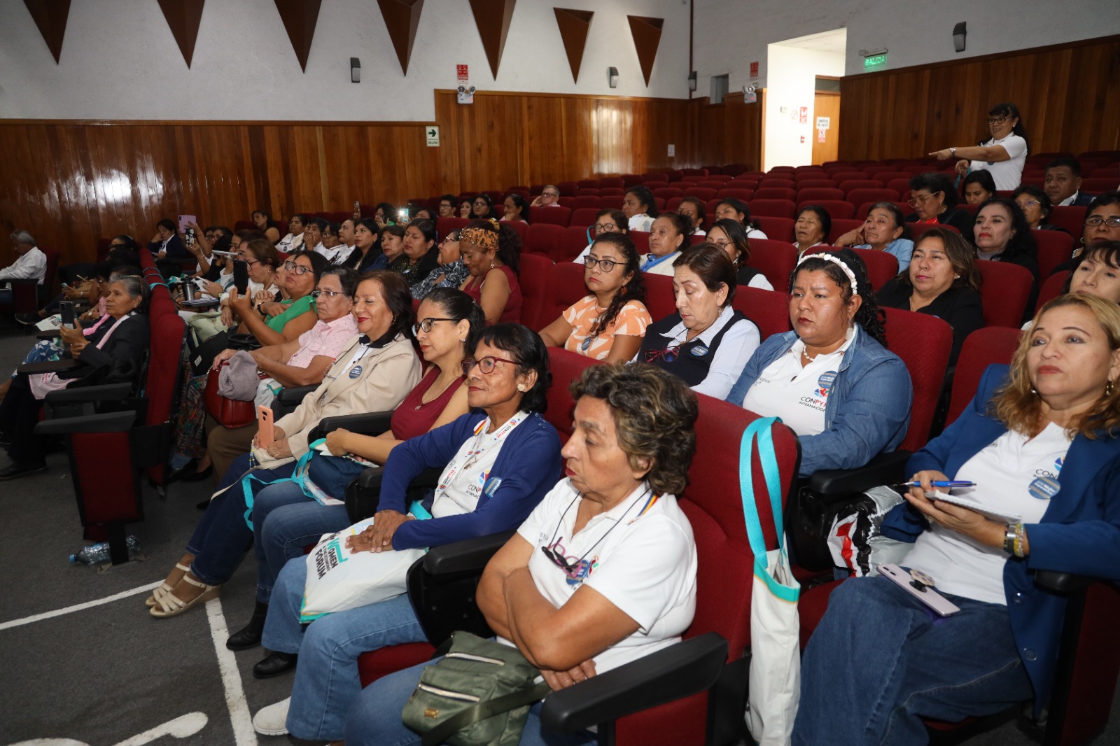 GORE instala mesa de trabajo de la Red de Mujeres Emprendedoras de la Región Piura
