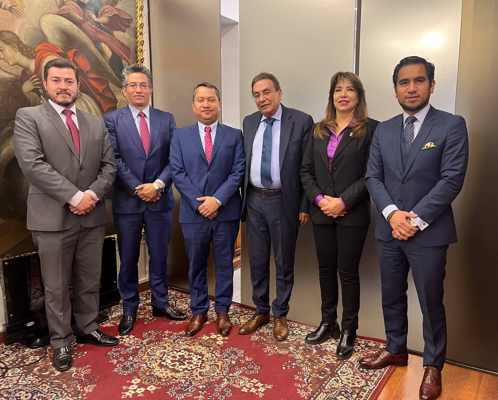 Encargado de Negocios con Federación de Empresarios de La Paz