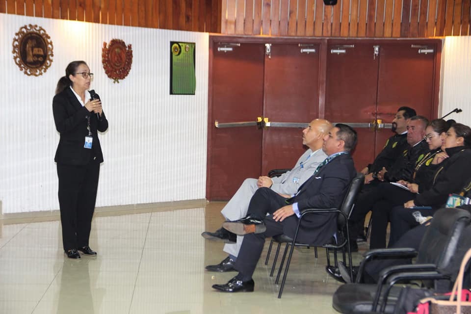 Los efectivos policiales conocieron los múltiples beneficios que brinda la institución.