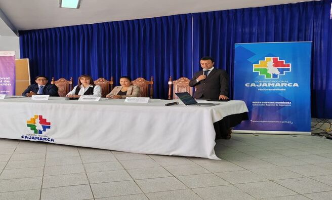 馃 El regidor de la MPC, Jorge Rojas Alcalde, particip贸 en la presentaci贸n de los avances clave de la Pol铆tica Nacional Multisectorial de Descentralizaci贸n (PNMD) por parte de la Presidencia del Consejo de Ministros (PCM). Este proceso, iniciado en abril de 2022, busca abordar la descentralizaci贸n del pa铆s mediante la participaci贸n de actores pol铆ticos, sociales y privados.
馃搵 La recolecci贸n de aportes regionales tiene como objetivo mejorar la entrega de servicios a nivel nacional, continuando con los esfuerzos por descentralizar el pa铆s de manera efectiva.
馃寚 隆Con Joaquin Ramirez, Cajamarca Renace