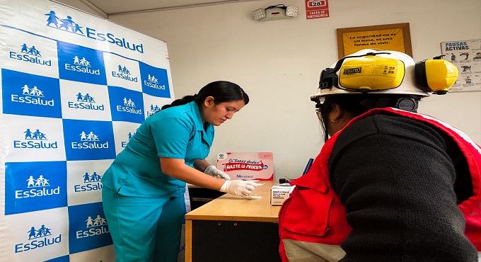 EsSalud fortalece la prevención de enfermedades en los trabajadores en su centro laboral