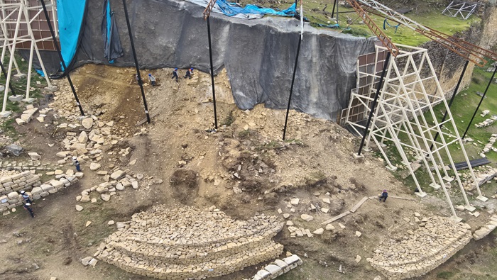 Amazonas: Ministerio de Cultura recupera la muralla sur de la llaqta de Kuélap con la clasificación de los elementos líticos 