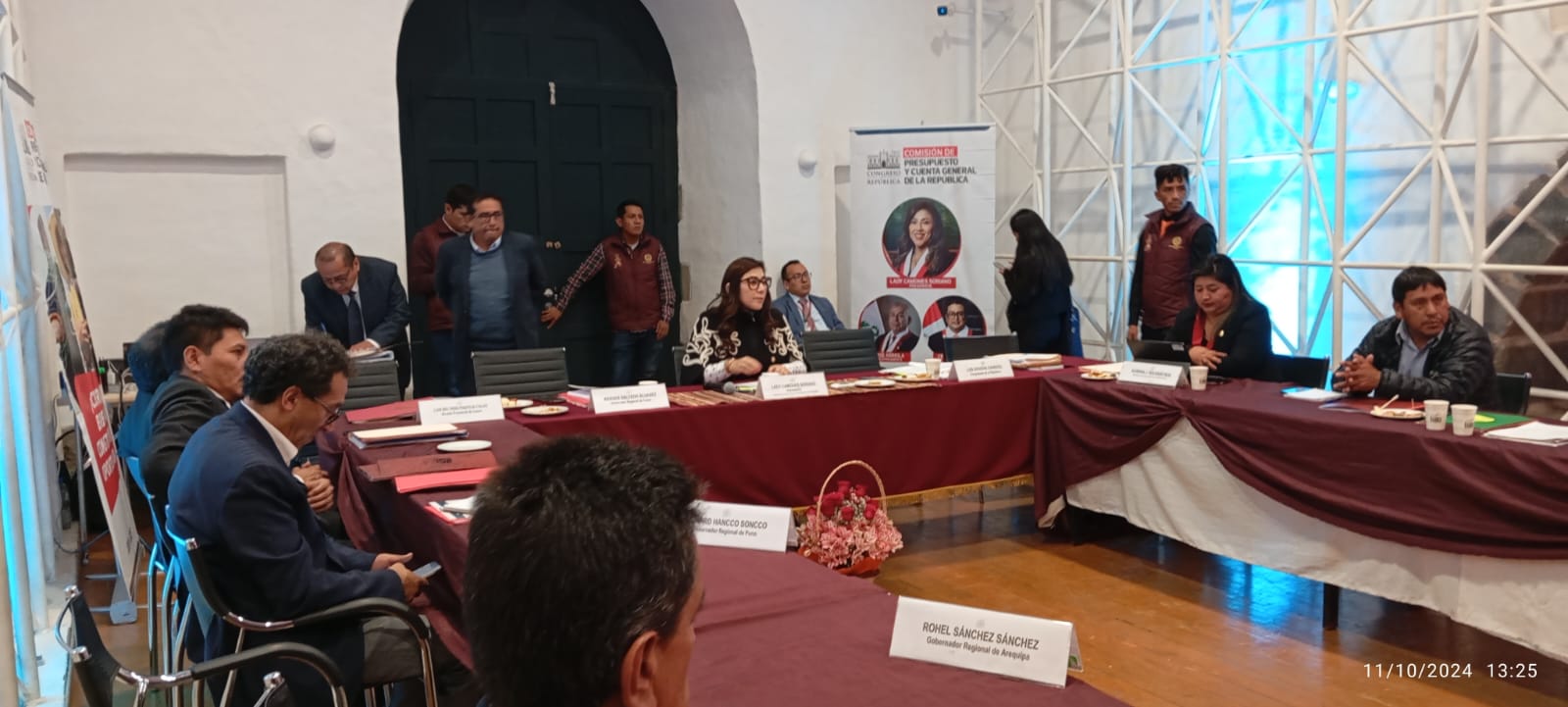 En sesión extraordinaria descentralizada del congreso en Cusco alcalde exige prioridad para proyectos importantes para La Convención