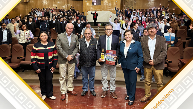 En el marco de la conmemoriación por el #DíaMundialDelHuevo el municipio de Chincha, realizó una conferencia magistral en el auditorio del Centro Cultural de Chincha.
Dicha actividad, contó con la ponencia del Ing. Elías Salvador Tasayco y tuvo la participación de autoriddes locales y estudiantes de insituciones educativs superioires de la localidad.
#MunicipalidadProvincialDeChincha #CompromisoQueTransforma #CésarCarranzaFalla 