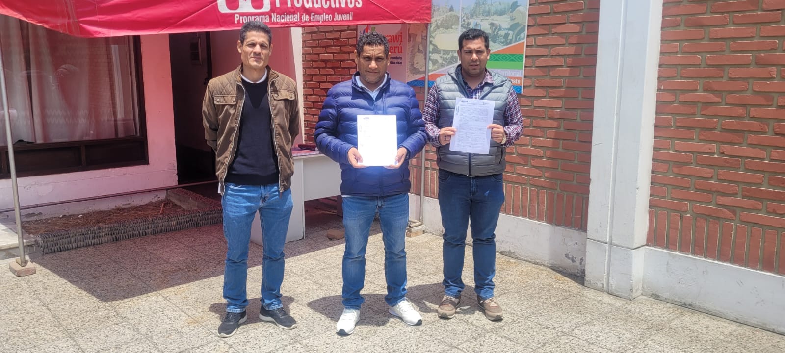 La gestión municipal muestra el convenio con Llamkasun Perú