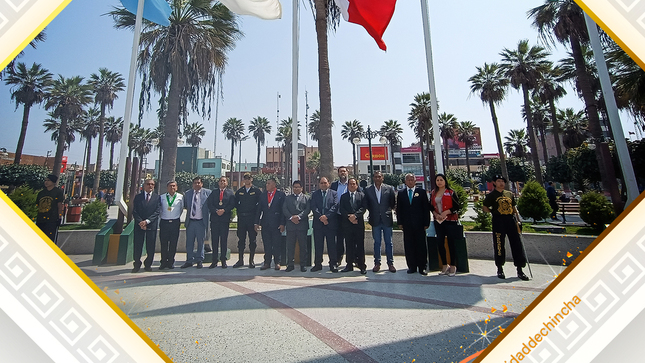 #Ceremonia l El último domingo se realizó el tradicional izamiento de bandera en nuestra plaza mayor, con participación de autoridades locales e instituciones educativas.
Esta ceremonia contó con la participación de las suprefecturas distritales de Tambo de Mora y El Carmen, UGEL Chincha y los colegios José Pardo y Barreda, Inmaculada Concepción y 22628 - Condorillo Alto 🤝