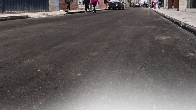 Las calles que alguna vez fueron sinónimo de descuido, hoy brillan con un nuevo rostro. La Municipalidad Provincial de Chincha, bajo la gestión del alcalde Ing. César Carranza Falla, ha realizado una renovación integral de las calles Callao, Luis Gálvez Ronceros, pasaje Los Pinos y Chavín, mejorando significativamente la calidad de vida de los vecinos.