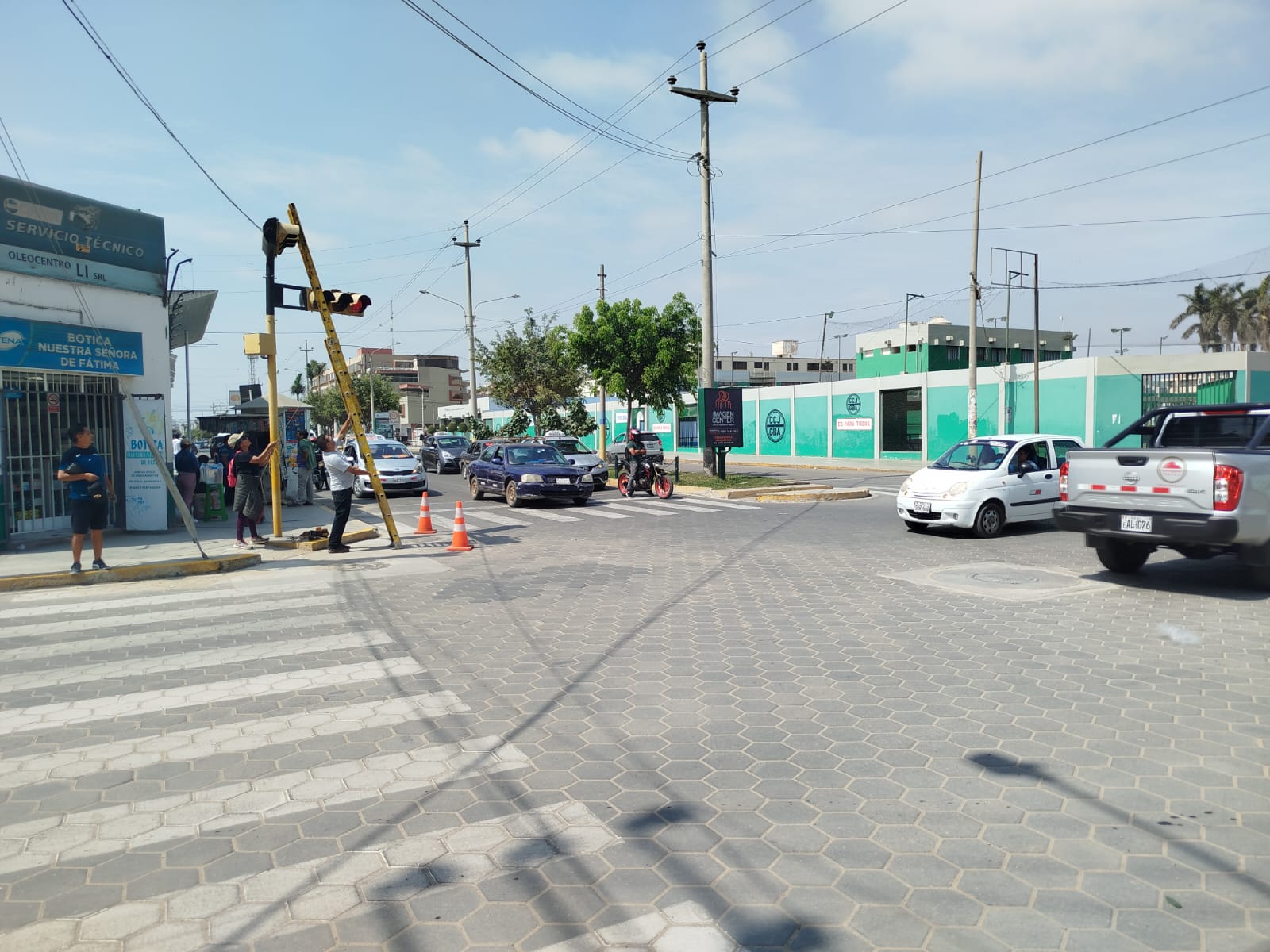 arreglo de semáforos en Izaga 2