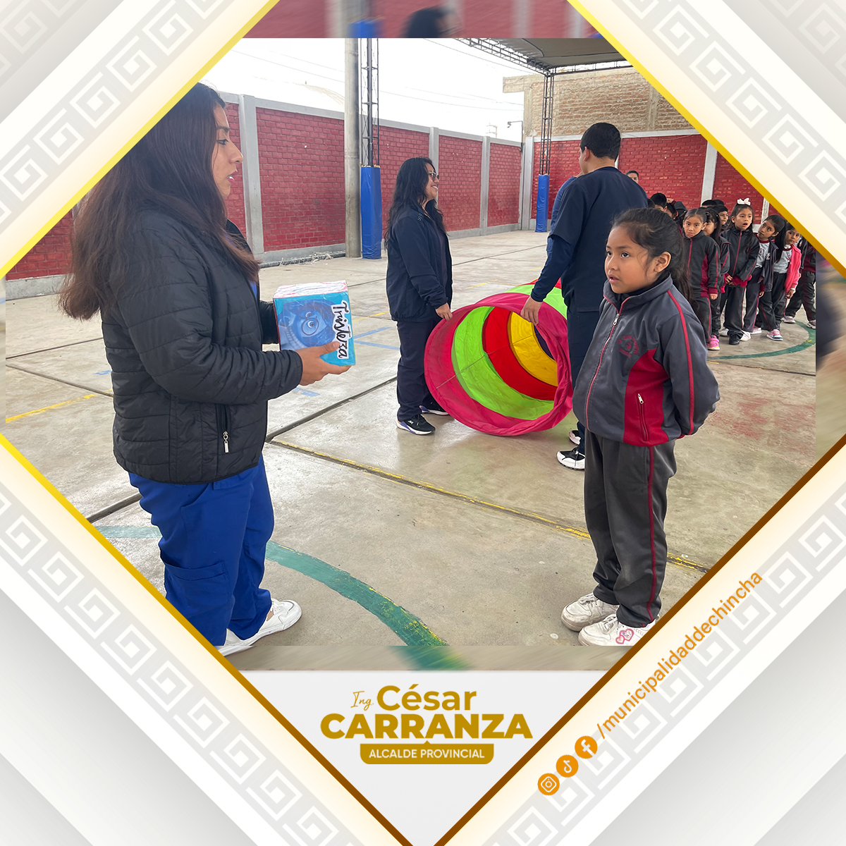 🤝✨Desde la Demuna de Chincha realizamos sesiones en la I.E San Agustín mediante la estrategia juguemos, hoy desarrollamos, actividades lúdicas que busca enseñarles juegos sanos a nuestros menores donde, necesitamos construir y mantener la paz en todos los ámbitos, en las escuelas, en las casas, en el trabajo. Debemos respetar a las niñas y niños, ellos son sujetos de derechos a quienes hay que inculcarles que son valiosos y que nadie tiene porque hacerlos sentir menos ni tocar sus cuerpos.