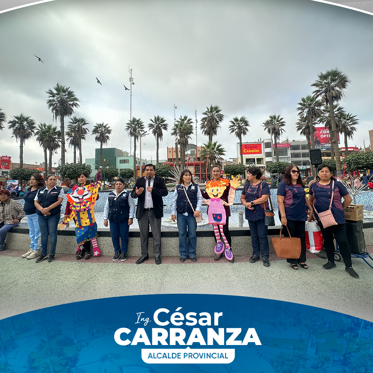 #Educación l El último fin de semana, la plaza de armas fue el escenario del lanzamiento "CREANDO ESPACIOS DE JUEGO Y APRENDIZAJE EN MI COMUNIDAD", iniciativa realizada por la UGEL Chincha con apoyo del gobierno local.
Este espacio contó con dinámicas, juegos didácticos y zonas de lectura y aprendizaje.