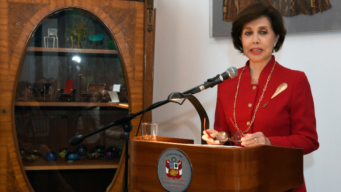 Embajada peruana y Capítulo Chileno del National Museum of Women in the Arts reconocen trayectoria de personalidades e instituciones líderes