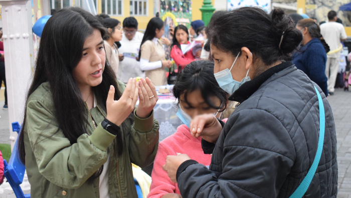 Padres aprendieron recetas saludables en feria de nutrición para evitar anemia en niños