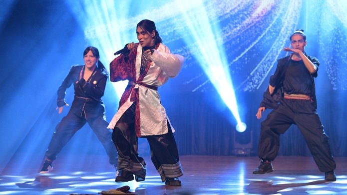 Cantante peruano Lenin Tamayo realizó conciertos musicales en India