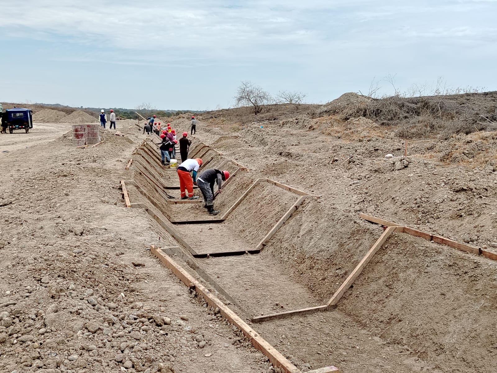 Con obra de Canal T-28 en Valle de Los Incas-Tambogrande, GORE mejorará producción de mango y limón 